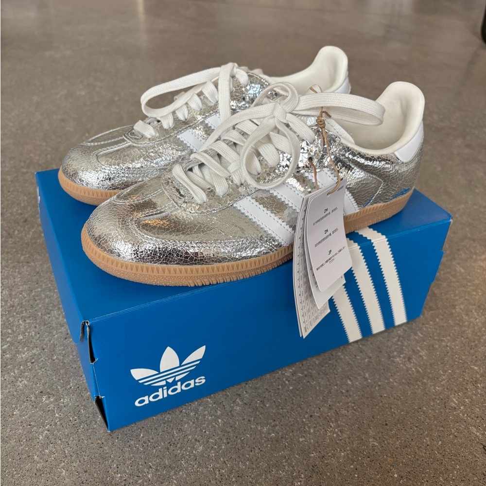 NWB Adidas Samba OG Silver Metallic Cracked Leather, Women’s US 6